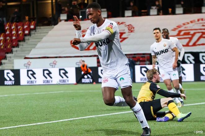 从战术角度 从战术角度