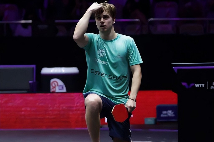 的战术灵活 的战术灵活