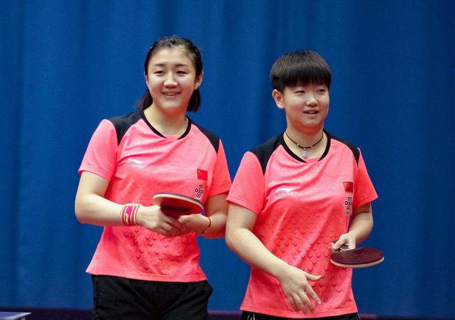 由双后腰轮 由双后腰轮