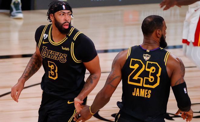 外拉开间穿 外拉开间穿